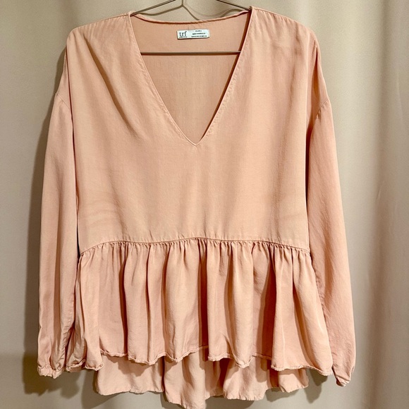 Zara Soft Peach V-Neck Blouse - Picture 1 of 2